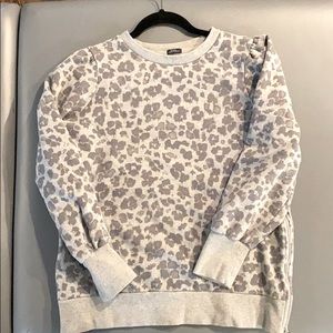 Gap Maternity/Nursing Leopard Print Top
